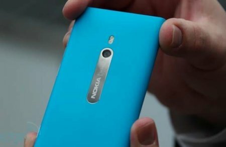 Nokia Lumia 800 и 710: первый взгляд на WP7-смартфоны