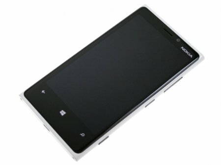  Nokia Lumia 920:     WP8